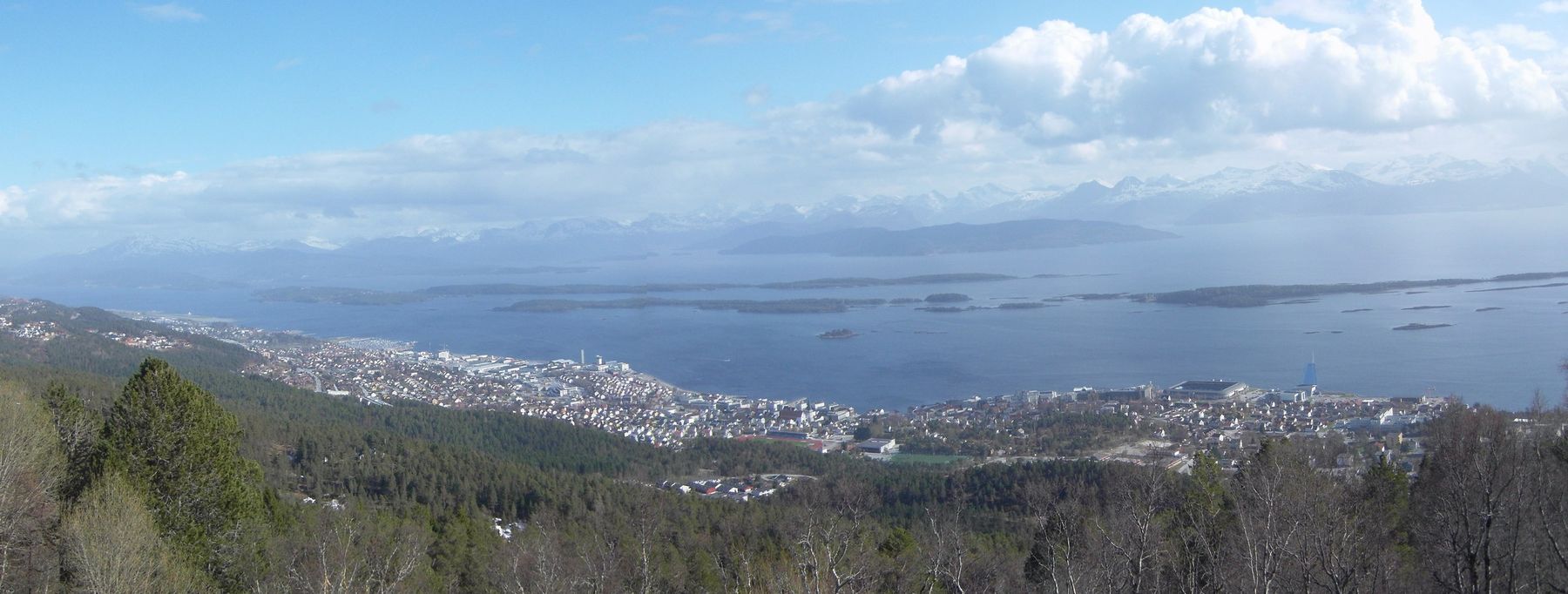 Molde — Panorama vom Varden.